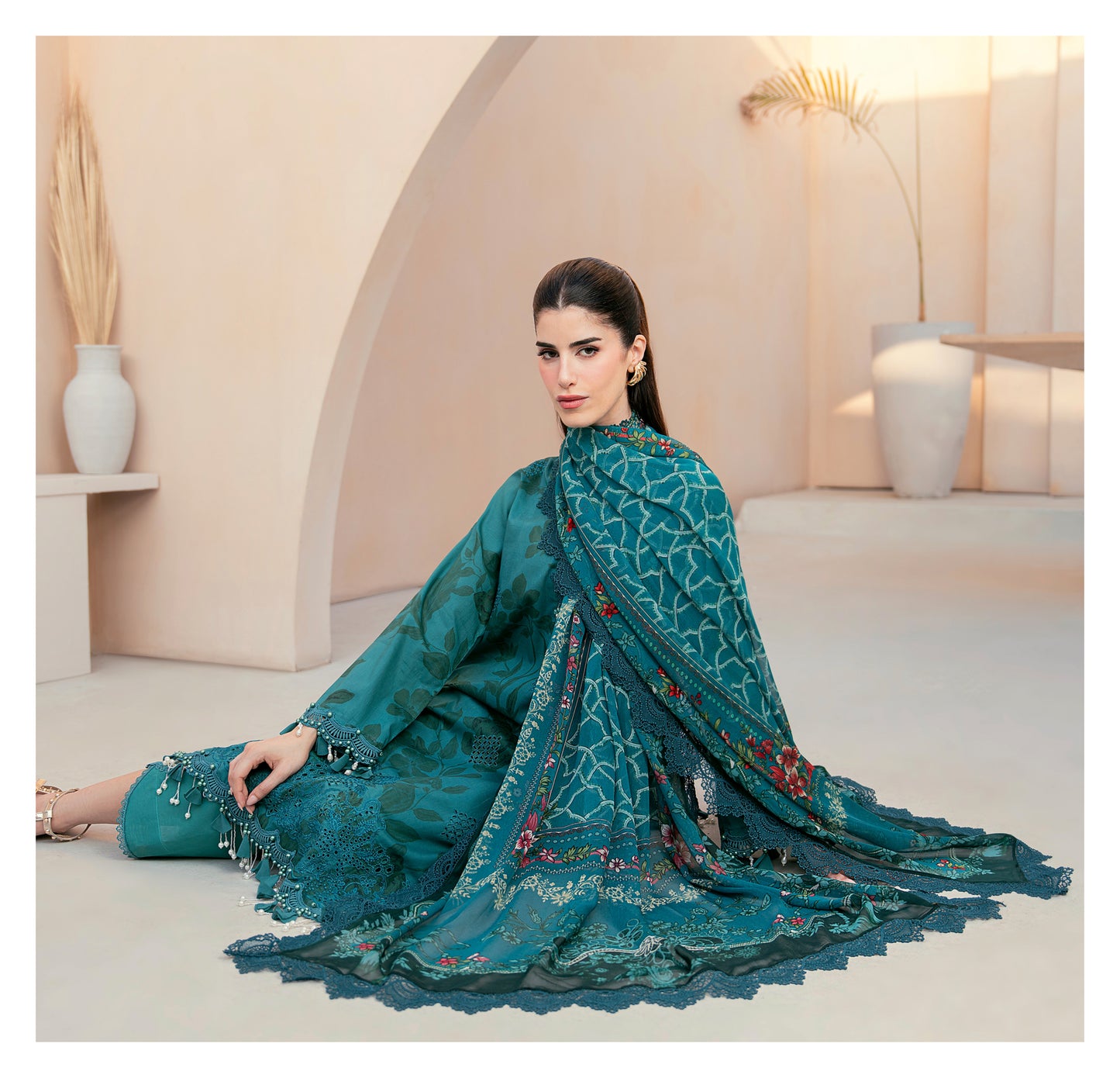 EMBROIDERED LAWN
